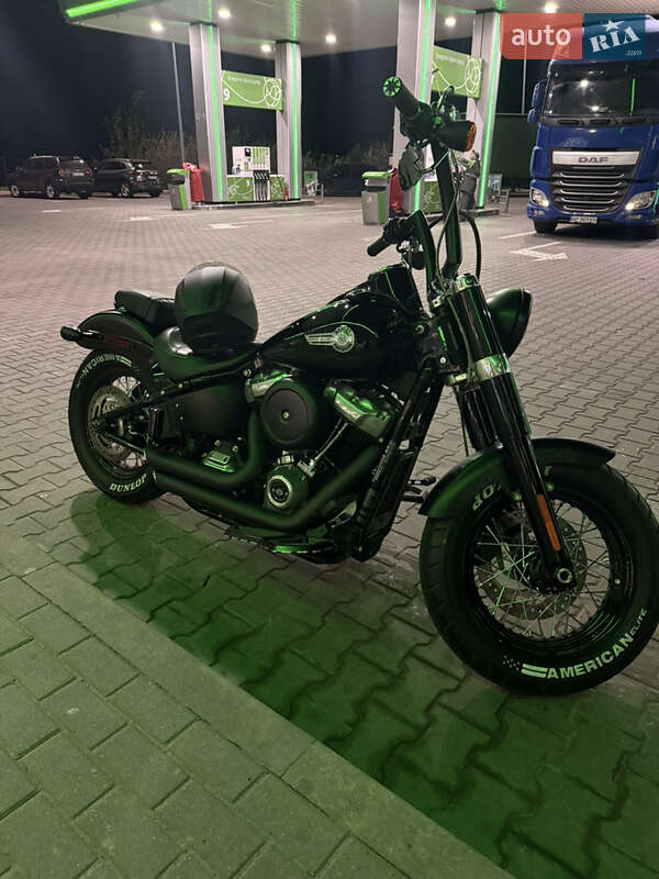Мотоцикл Чоппер Harley-Davidson Softail Slim FLS