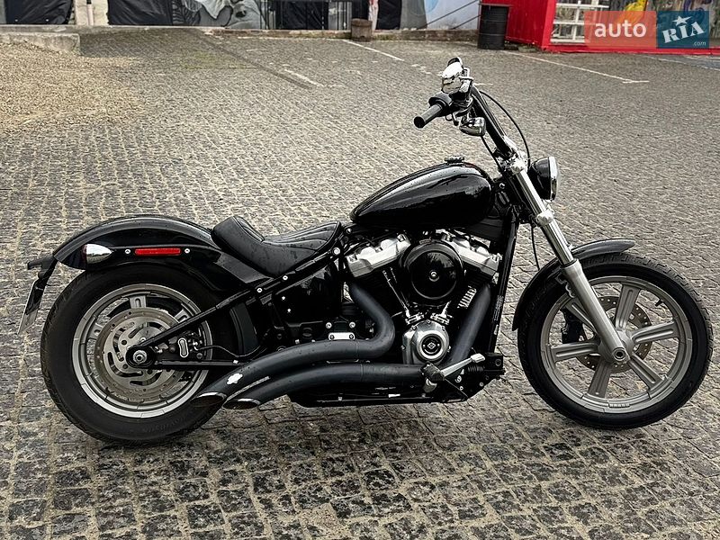 Мотоцикл Круізер Harley-Davidson Softail Standard