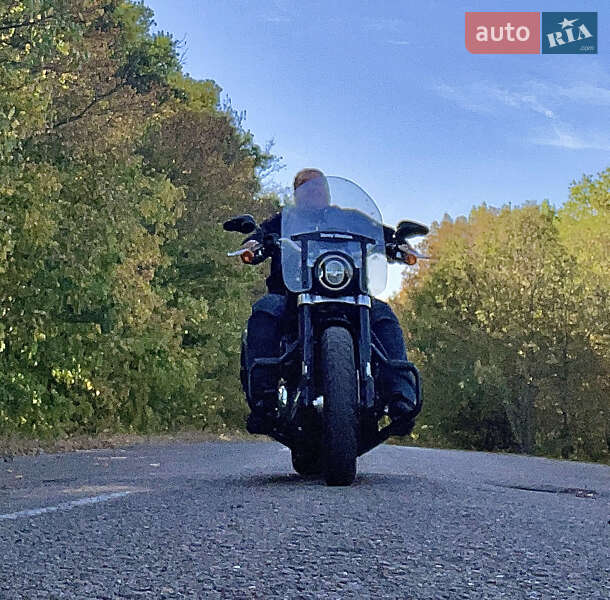 Harley-Davidson Sport Glide