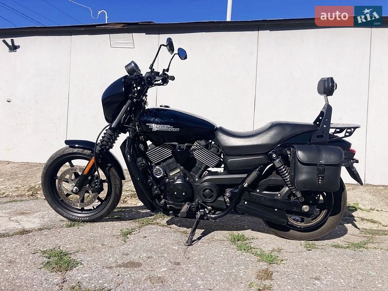 Мото Harley-Davidson Street 750