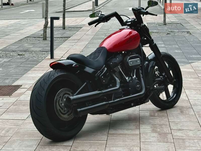 Боббер Harley-Davidson Street Bob