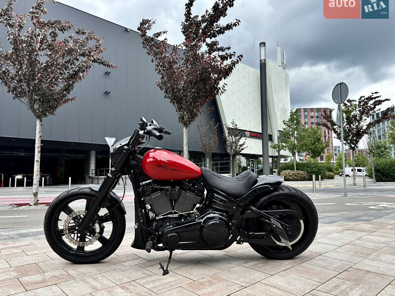 Боббер Harley-Davidson Street Bob