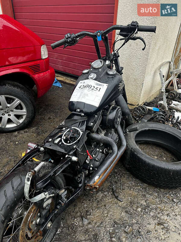 Боббер Harley-Davidson Street Bob