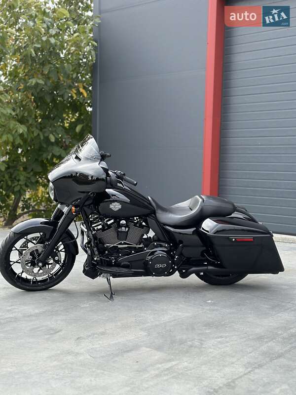 Harley-Davidson Street Glide