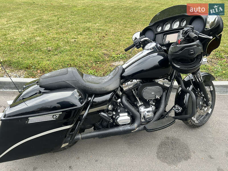 Мотоцикл Туризм Harley-Davidson Street Glide