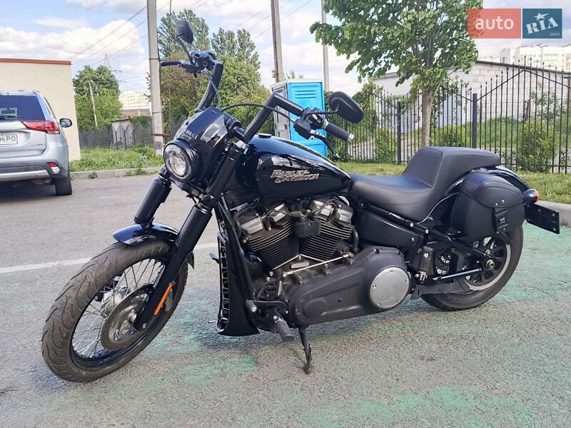 Мото Harley-Davidson Street