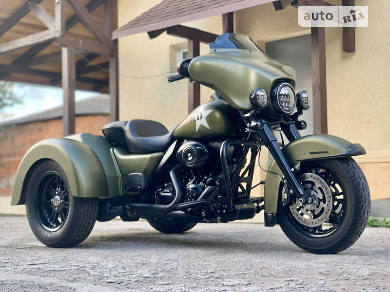 Трайк Harley-Davidson Tri Glide