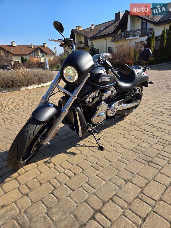 Мотоцикл Чоппер Harley-Davidson V-Rod