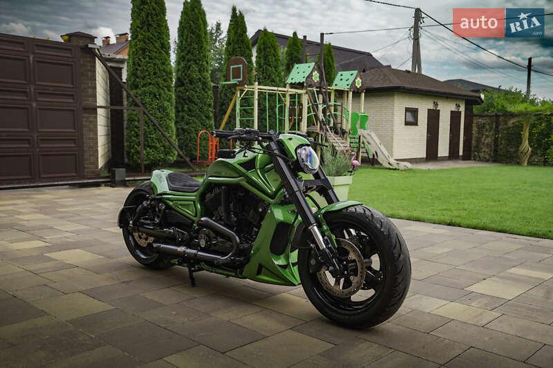 Мотоцикл Кастом Harley-Davidson V-Rod