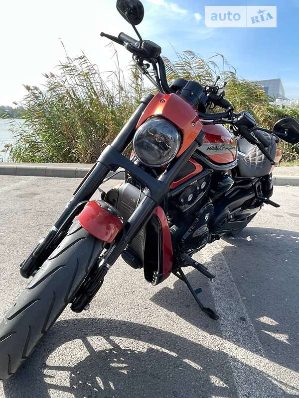 Harley-Davidson VRSCD Night Rod