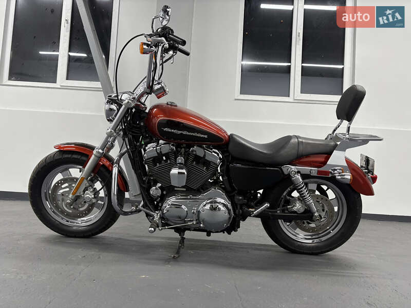Мотоцикл Чоппер Harley-Davidson XL 1200C