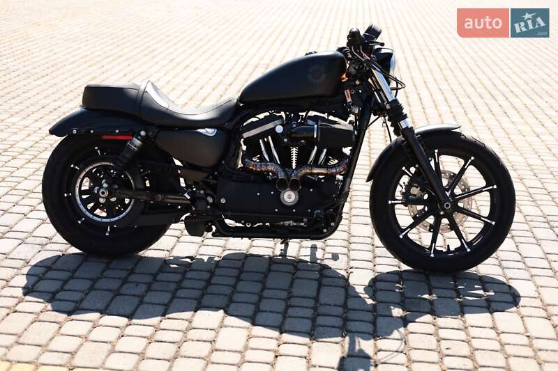 Мотоцикл Кастом Harley-Davidson XL 883N