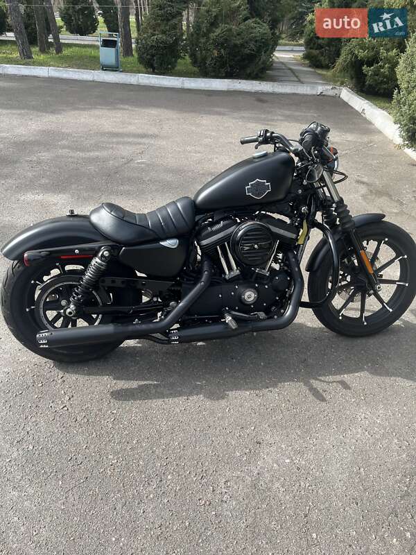 Harley-Davidson XL 883N