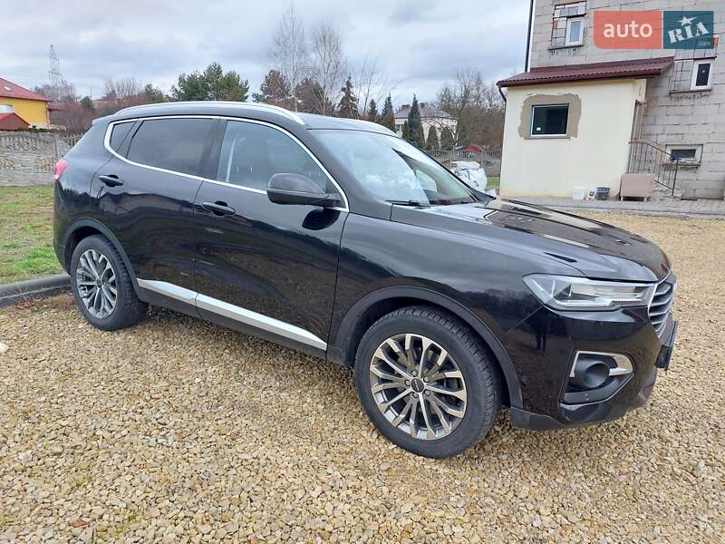 Позашляховик / Кросовер Haval H6