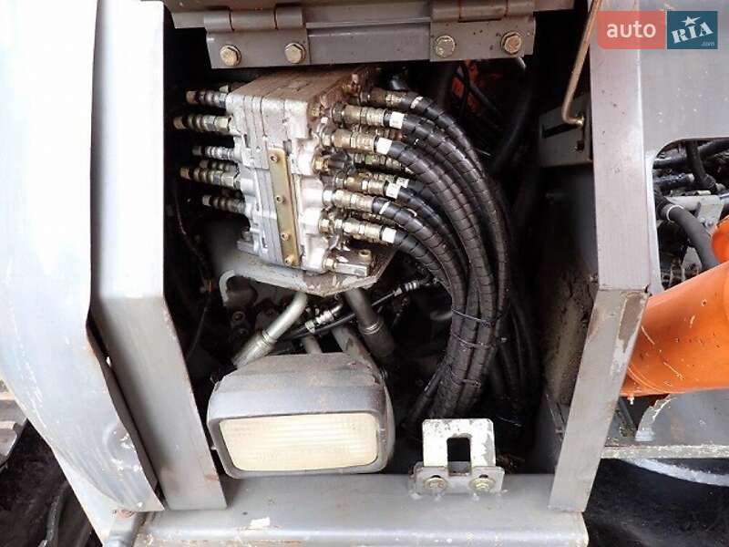 Гусеничный экскаватор Hitachi ZAXIS 2007 в Одессе