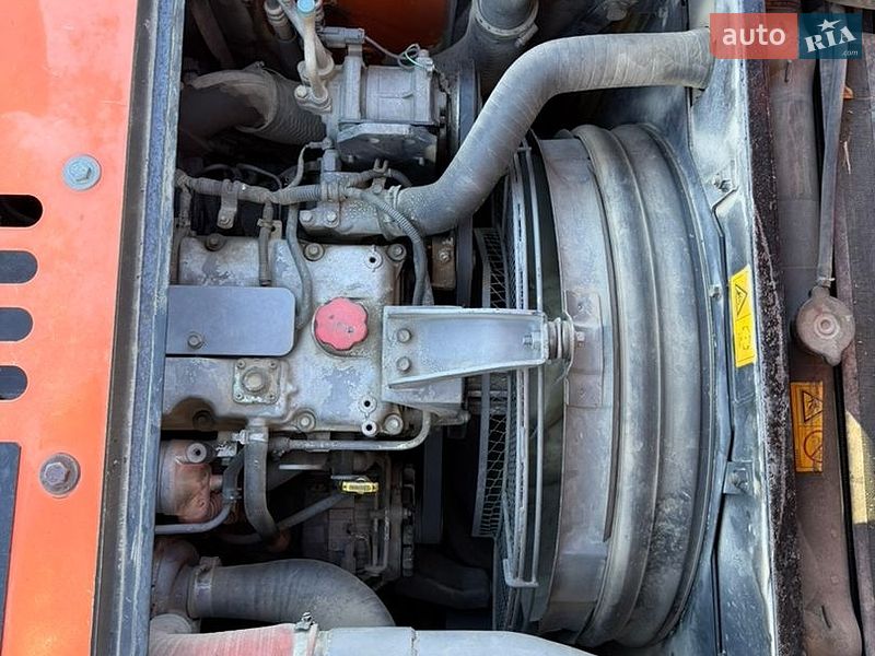 Колесный экскаватор Hitachi ZAXIS 2008 в Долине фото 8 Колесный экскаватор Hitachi ZAXIS 2008 в Долине
