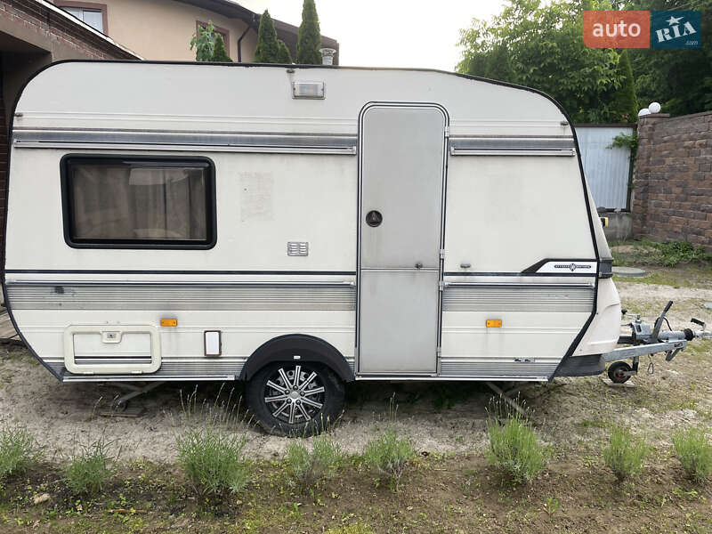 Дом на колесах Hobby 370