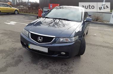 Honda Accord  2004