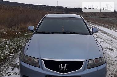 Honda Accord  2004