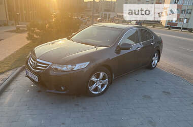 Honda Accord   Executive 2011