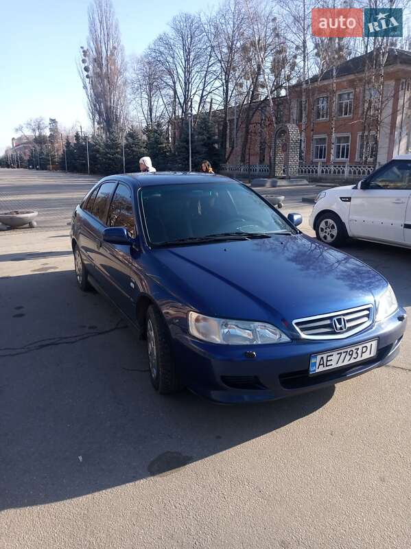 Honda Accord 2001 года в Днепре (Днепропетровске)