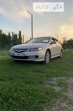 Honda Accord  2005