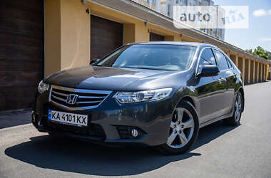 Honda Accord  2011
