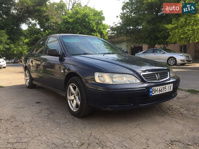 Седан Honda Accord