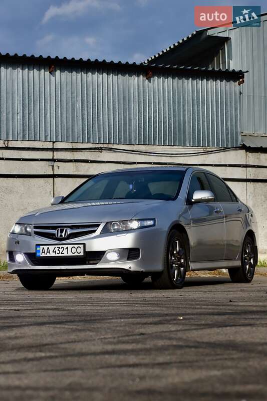 Седан Honda Accord