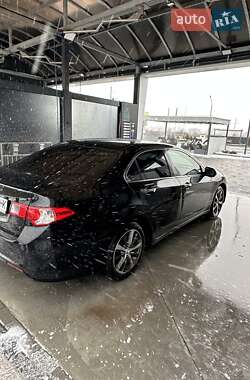 Honda Accord  2011