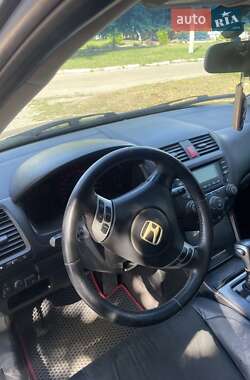 Honda Accord  2004