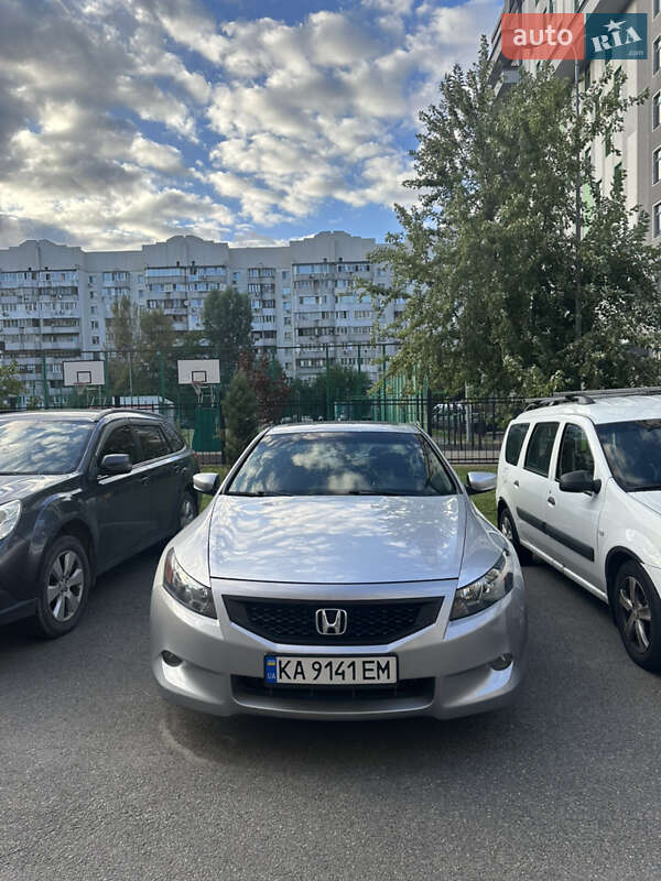 Купе Honda Accord