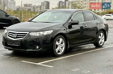 Honda Accord  2011