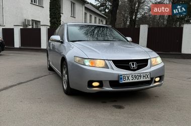 Honda Accord  2004