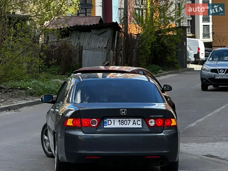 Honda Accord 2005