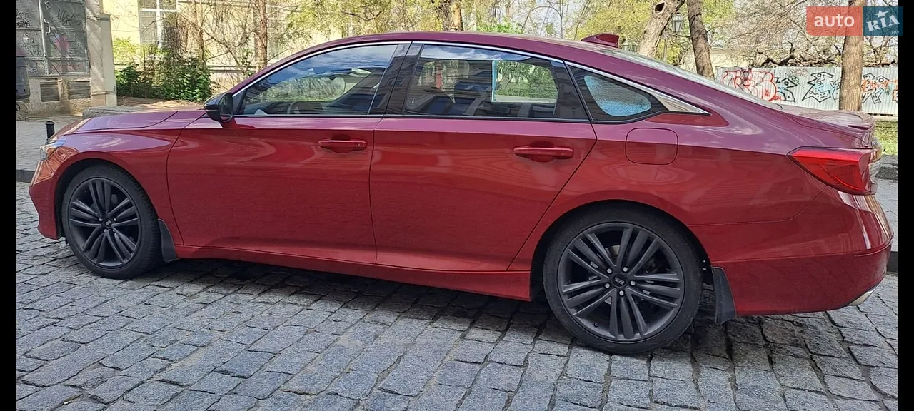 2017 Honda Accord - фото 1