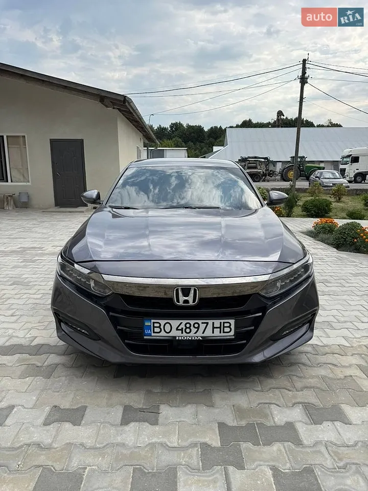 2019 Honda Accord - фото 1