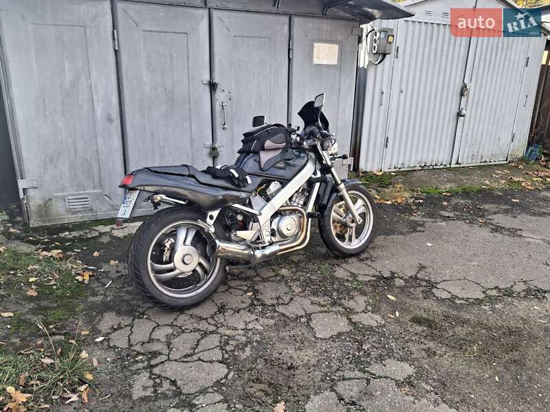 Мотоцикл Без обтекателей (Naked bike) Honda Bros 400