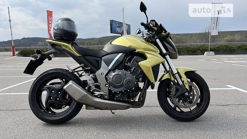Мотоцикл Без обтекателей (Naked bike) Honda CB 1000