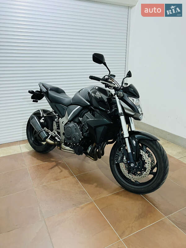 Мотоцикл Без обтекателей (Naked bike) Honda CB 1000R