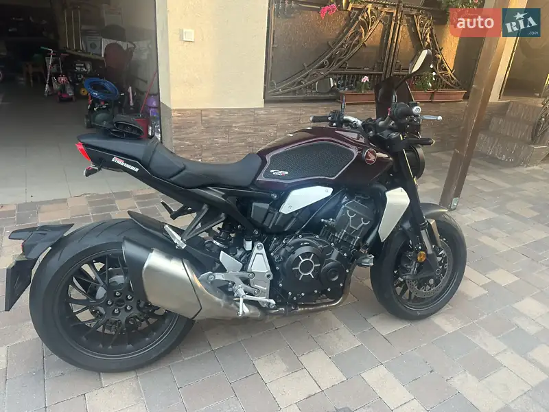 Honda CB 1000R 2022