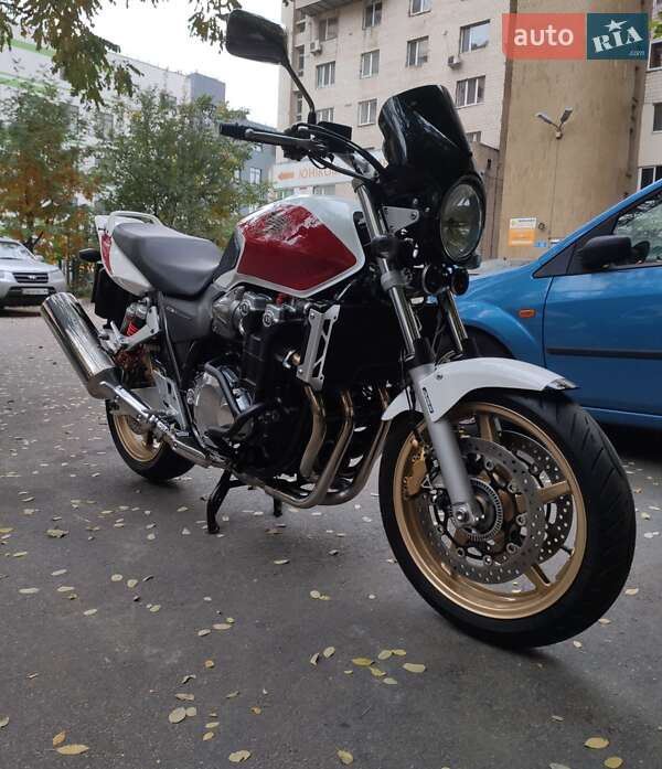 Мотоцикл Без обтекателей (Naked bike) Honda CB 1300