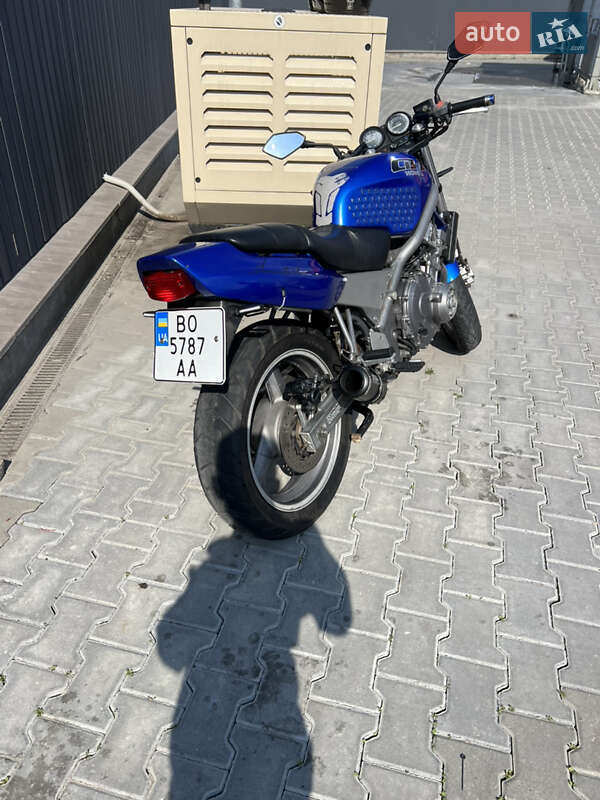 Спортбайк Honda CB-1