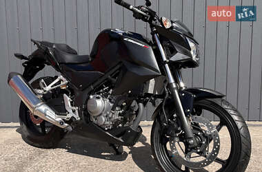 Honda CB 250F Hornet 2015