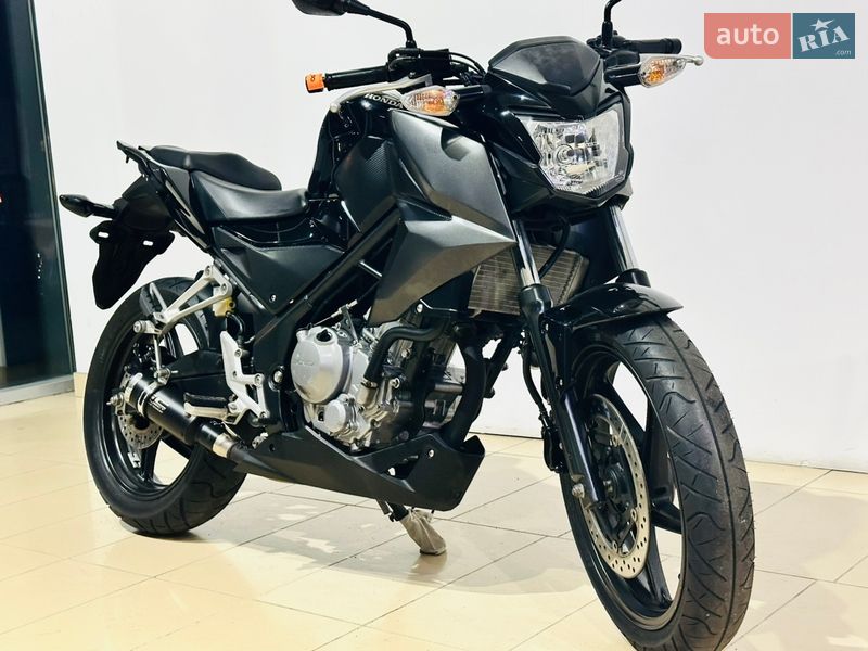 Мотоцикл Без обтікачів (Naked bike) Honda CB 250F Hornet