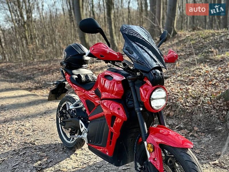 Honda CB 300F