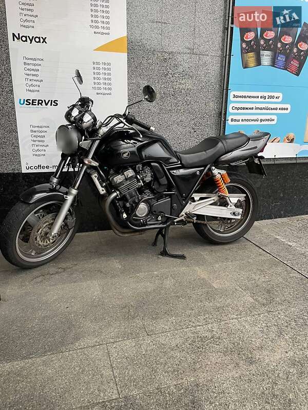 Мотоцикл Туризм Honda CB 400SF