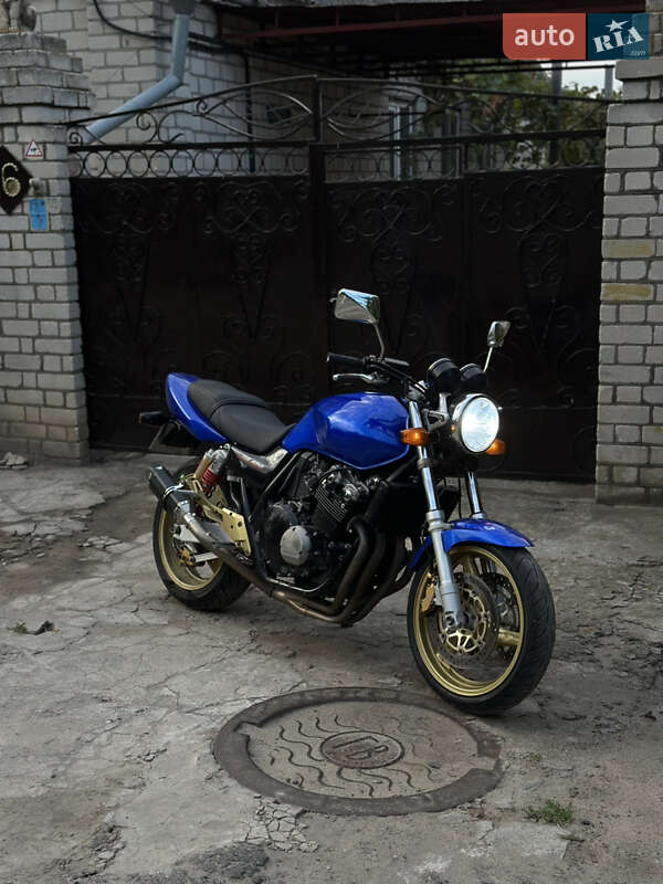 Honda CB 400SF