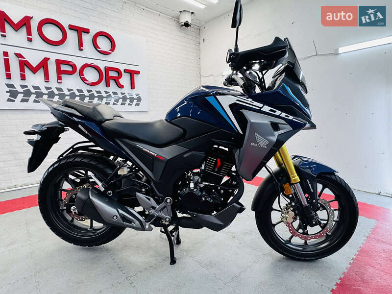 Спортбайк Honda CB 400X