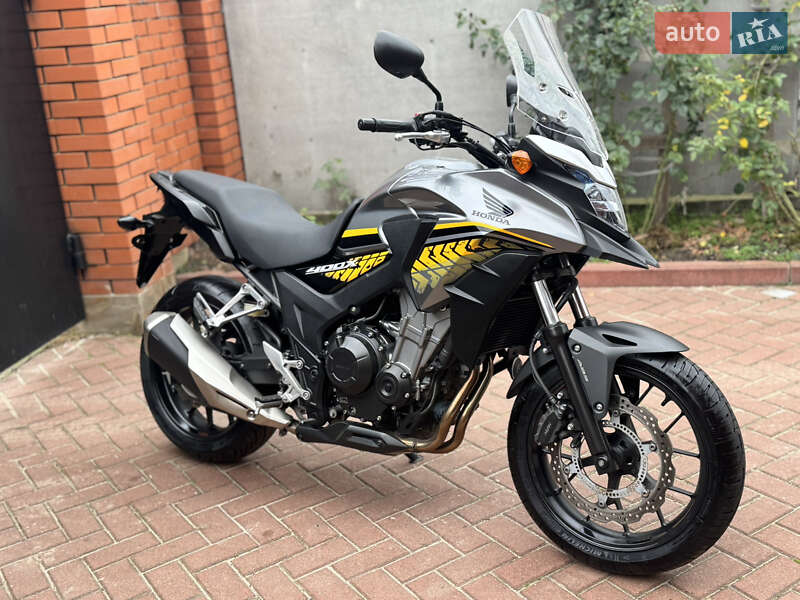 Мотоцикл Без обтекателей (Naked bike) Honda CB 400X